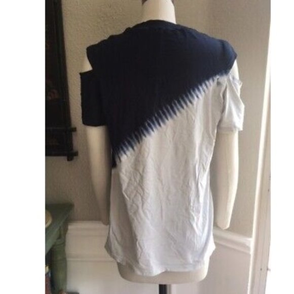 EUC LULULEMON All Yours Boyfriend Tee LA Cut Out Sleeve Size 2 Navy Vapor - Picture 3 of 4